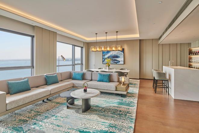 上海臨港雅辰酒店設(shè)計(jì)風(fēng)格以無(wú)柱方正，氣派不凡